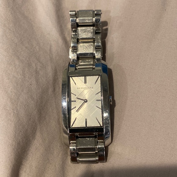 Burberry women’s watch main image 5